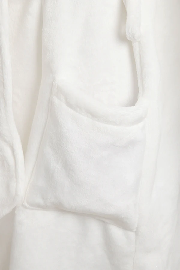 Fallout Vault-Tec Bathrobe - Image 12