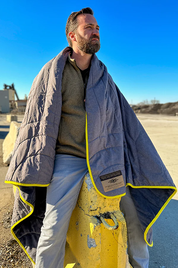 Fallout Vault-Tec General Issue Survival Blanket - Image 6