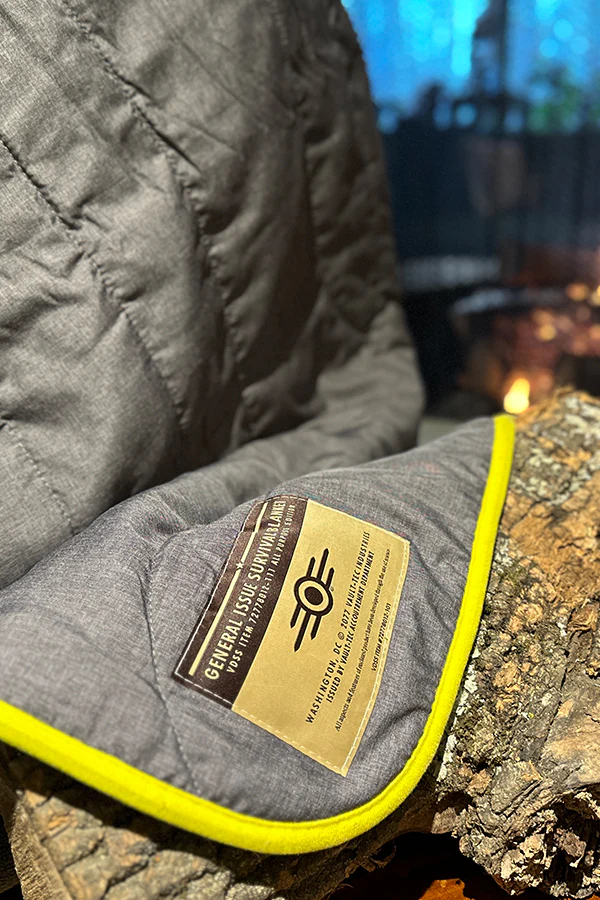 Fallout Vault-Tec General Issue Survival Blanket - Image 9
